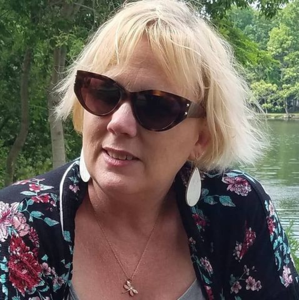 Meet your Posher, Marie